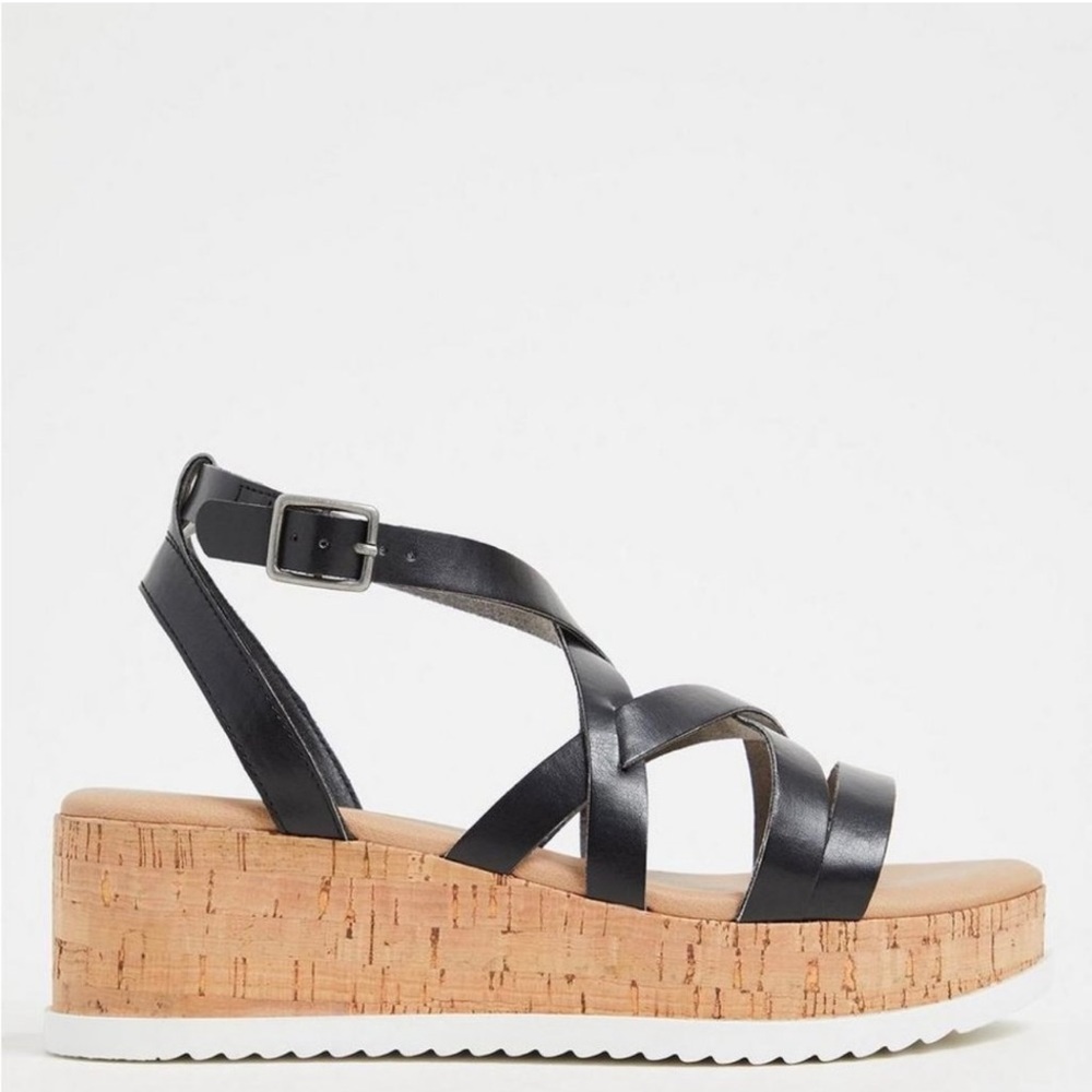 Torrid Black leather platform/Flatform sandal 10W
